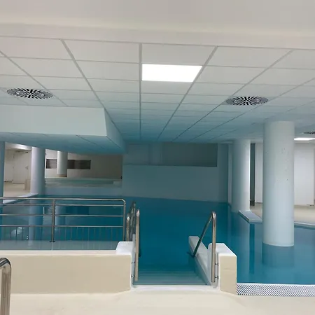 Gourette - 65m² Pour 8 Pers., Animaux Admis, Draps Inclus - Fr-1-860-13 *
